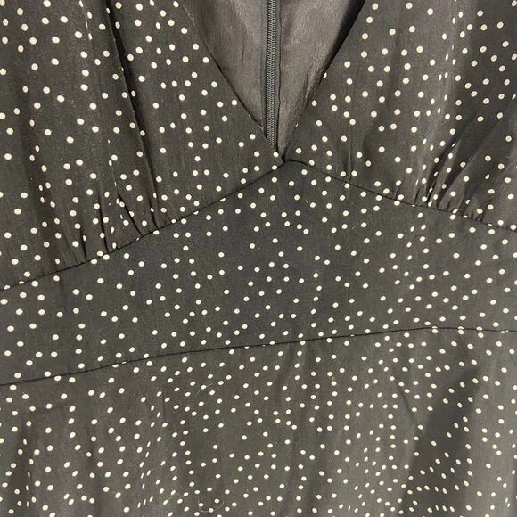 Showpo. Worlds Away Black White Polka Dot Ruffle Mini Dress NWT Womens 16 - Picture 5 of 8
